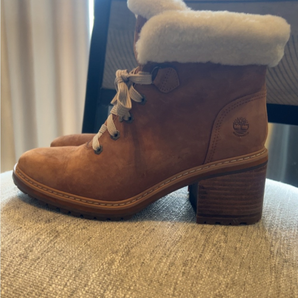 Timberland Women's Brown Heeled Boots with Shearling
